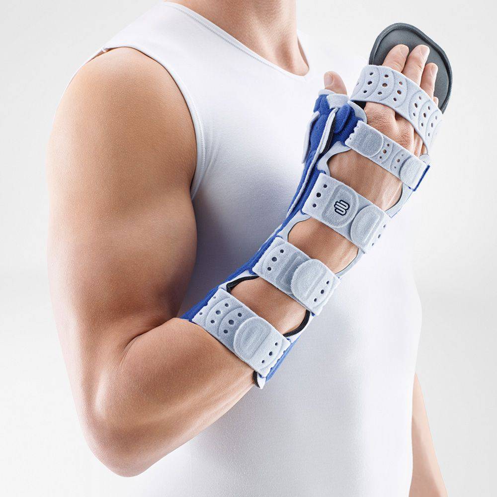 Bauerfeind Manuloc Rhizo Long Plus Wrist Brace