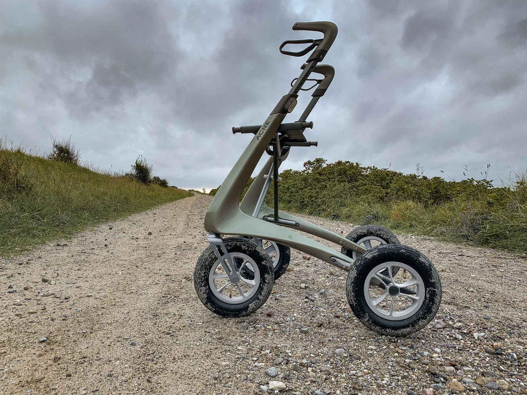 ByACRE Carbon Overland Walker